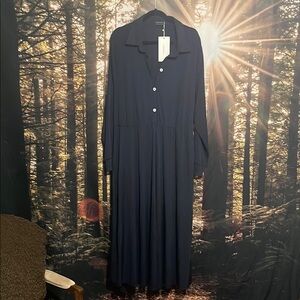 Elegant Navy Blue Button-Up Dress